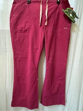 Iguana med dusty pink women’s scrub pants 2XL